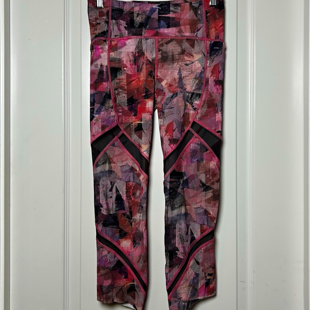 Lululemon Sun Dazed Multi Pink Lightweight Sweat Wicking On Pace Crop 21" Tights
